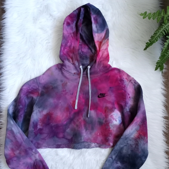 🚫SOLD🚫Nike custom ice dye cropped hoodie - Picture 3 of 4